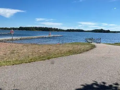 Photo de Lillöbadet  familjebadet Oknö