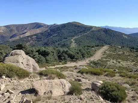 Photo de Castañar de El Tiemblo