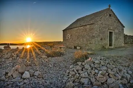 Photo de Punta Planka ( rt. Ploča)
