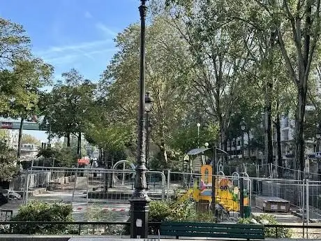 Photo de Children's Playground