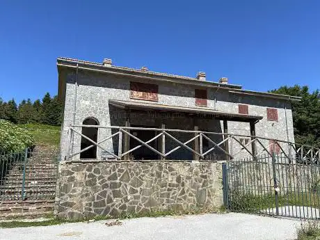 Photo de Rifugio nel bosco - Madonna del Sasso