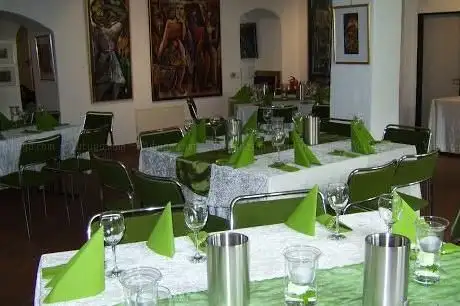 Photo de Gutsschänke und Galerie im Hofgut Unterschweinheim