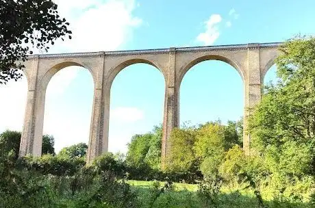 Photo of Accroduc saut à l'élastique Cluis