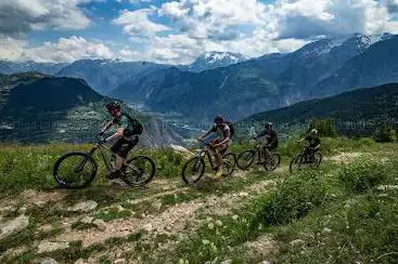 Photo de BIM Bike - Excursion et location vélo VTTae et DH