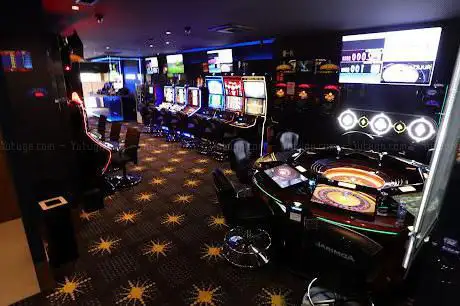 Photo de Salón de Juegos Admiral Humanes