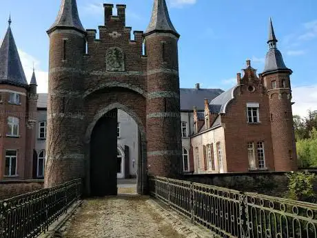 Photo de Kasteel Hof van Liere