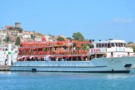 Photo de Jale 6 Ayvalık Tekne Turu