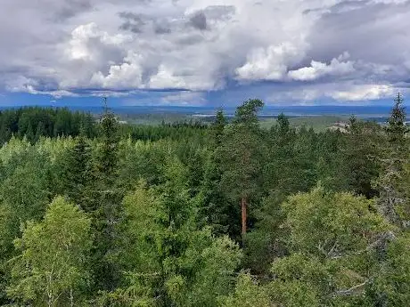 Photo de Värmullsåsen utsiktstorn