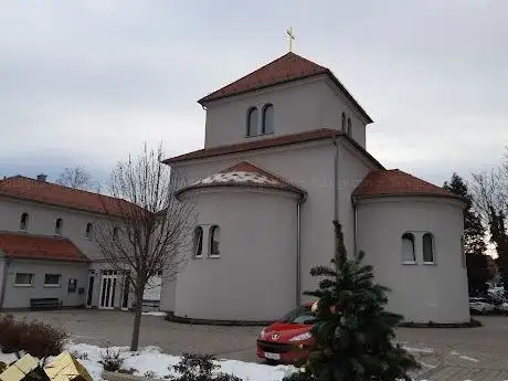 Photo de Kirche St. Thomas von Aquin
