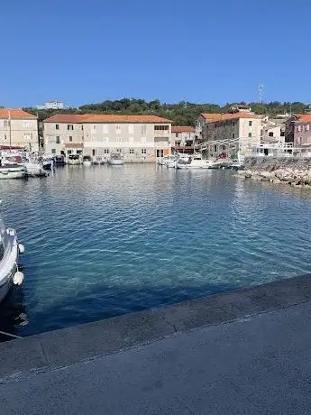 Photo de Rent a boat and motorcycle