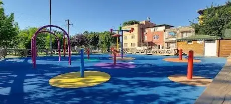 Photo de Yüreğir Belediyesi Su Oyunları Parkı