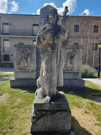 Photo de Monumento Al Peregrino
