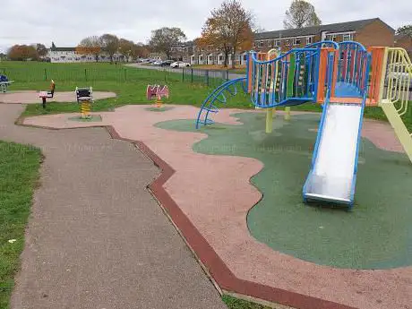Photo de St Michael's Montgomery Playground