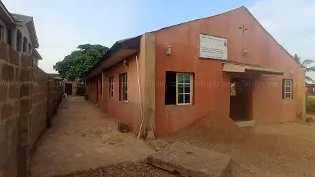Photo de Aregbe bus Stop