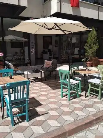 Photo de Sanart Galerisi & Coffee