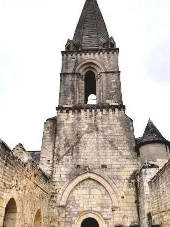 Photo de Mémorial et église saint Eusèbe