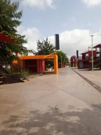 Photo de Square Du Bvd De La Rénovation