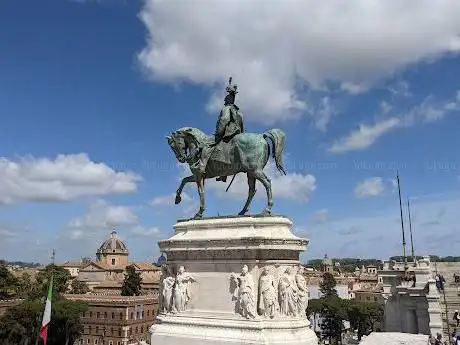 Photo de Statue Équestre de Victor Emanuel II