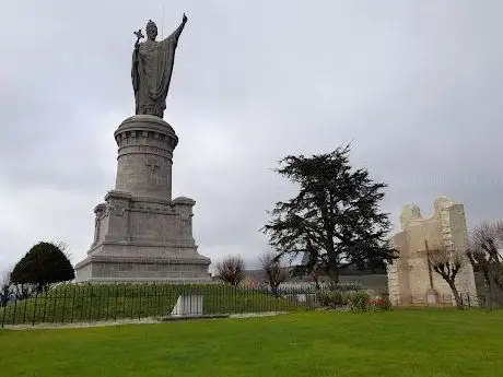 Photo of Statue du pape Urbain II
