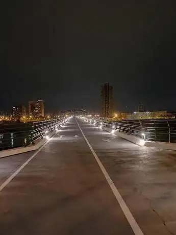 Photo de Passarel·la ciclopeatonal sobre el Riu Túria