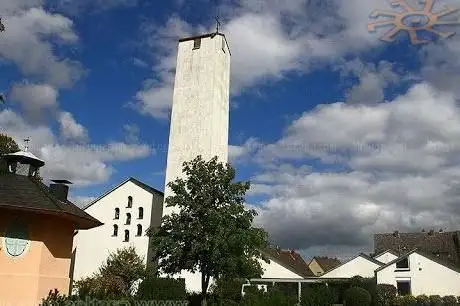 Photo de Friedenskirche - Evangelische Kirchengemeinde Kirchberg-Kappel