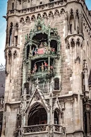 Photo de Rathaus-Glockenspiel