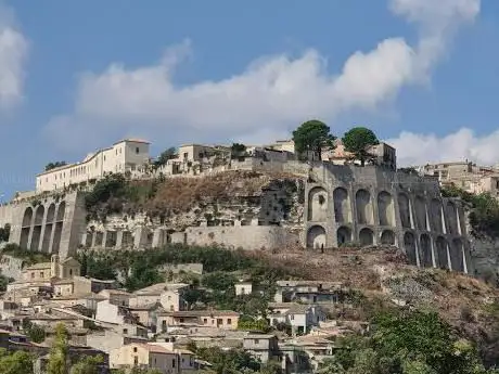 Photo de Borgo di Gerace