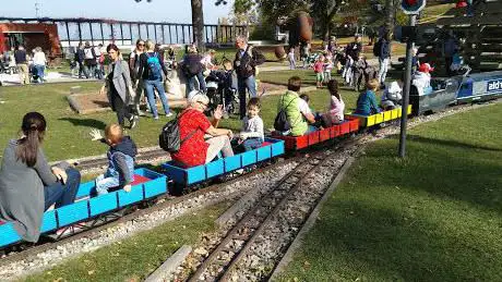 Photo de Kleineisenbahn Gurten