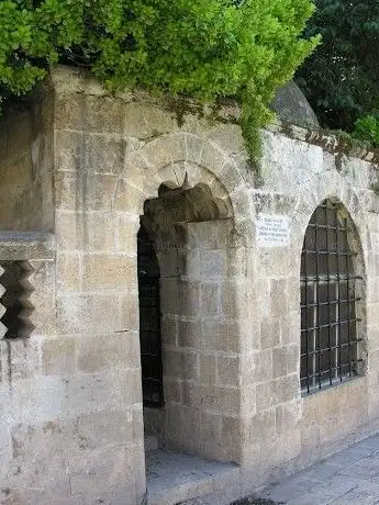 Photo de Şeyh Ali Dede Türbesi( Şazeli Şeyhi )