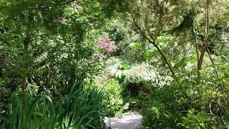 Photo de Lanterns Garden