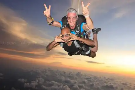 Photo de En Plein Ciel - Saut en parachute Toulouse