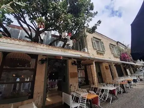 Photo de Alaçatı Pazar Yeri