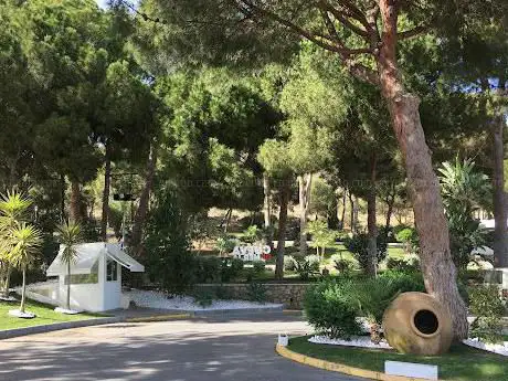 Photo de Nerja Cave Park