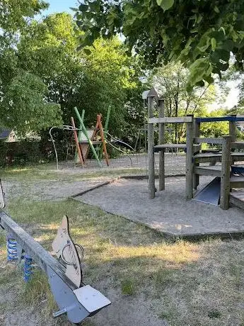 Photo de Spielplatz Karl-Luhmann-Weg