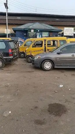 Photo de GOLDEN GARAGE OJOTA BUS PARK