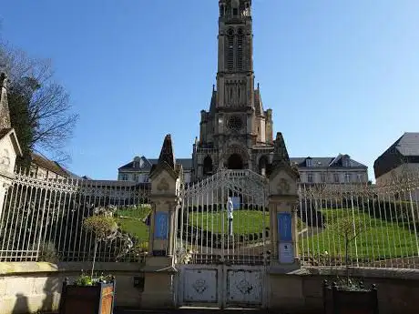 Photo de La chapelle du Petit Lourdes