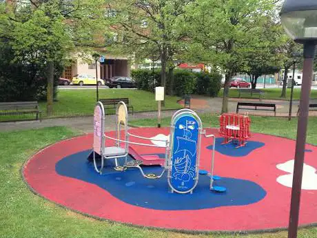 Photo de Parque Centro Salud Contrueces