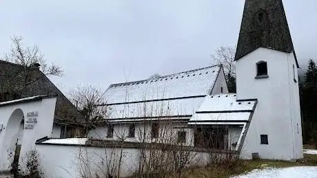 Photo de Apostel-Petrus-Kirche - Evangelisch-Lutherische Kirchengemeinde Neuhaus