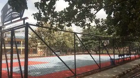 Photo de Egan Basketball Court