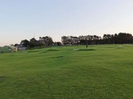 Photo de Mellows Pitch & Putt Club