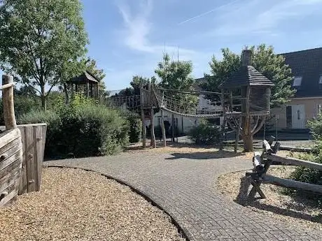 Photo de Spielplatz Hohlweg