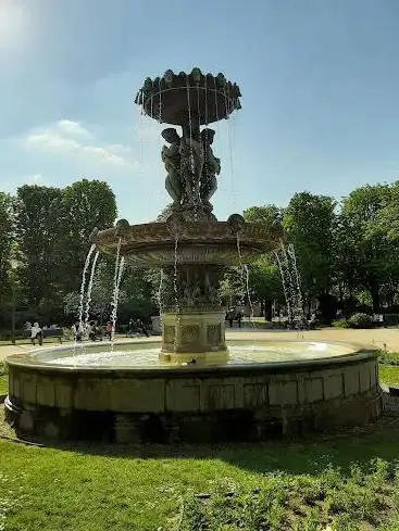 Photo de Square Marigny