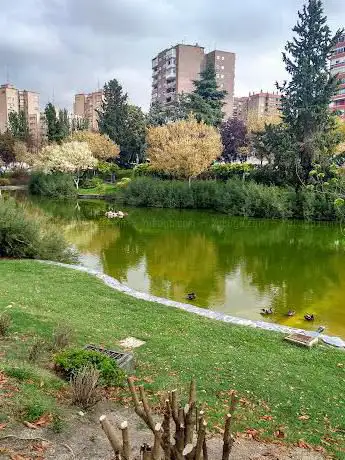 Photo de Parque infantil situado en El Centro comercial La Rambla