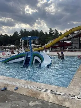 Photo de Karamanlı Belediyesi Aquapark ve Sosyal Tesisleri
