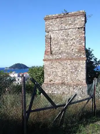 Photo de Archeological Complex of Saint Calocero