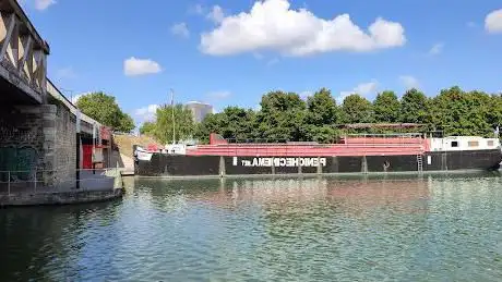 Photo de La Péniche Cinéma - Le Baruda