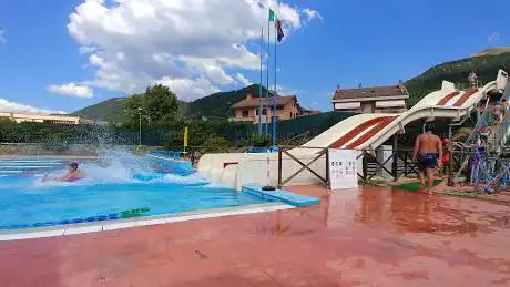 Photo de Gubbio Municipal Pool