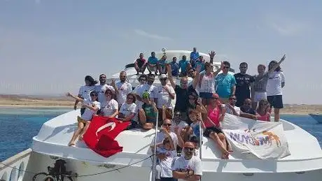 Photo de AMFIBYUM DALIŞ VE DOĞA SPORLARI MERKEZİ (ARMUTALAN)