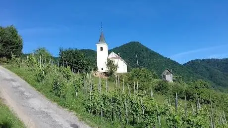 Photo de Church of the Most Holy Trinity