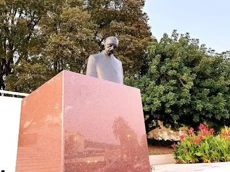 Photo de Spomenik dr. Franji Tuđmanu